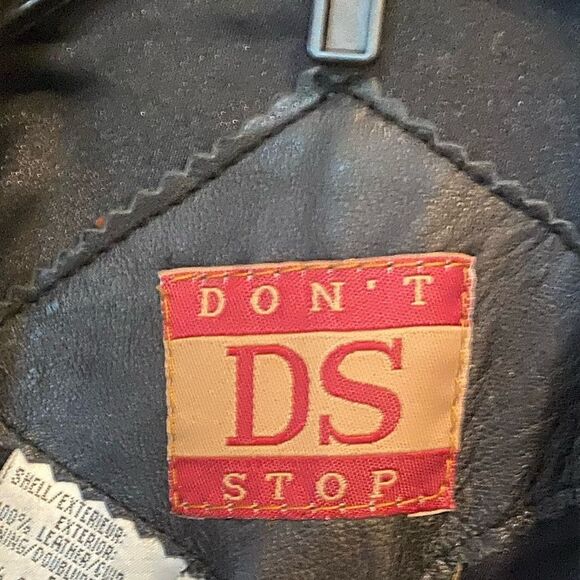 DS Sz L Black Vintage 100% Leather Motorcycle Zip Front Pocket Vest - Picture 7 of 9